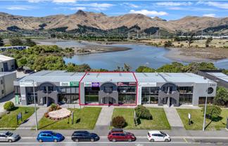 High-profile Ferry Road opportunity – 2 units