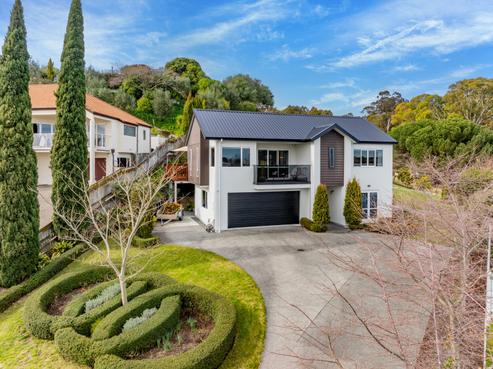 17 Iona Road, Havelock North