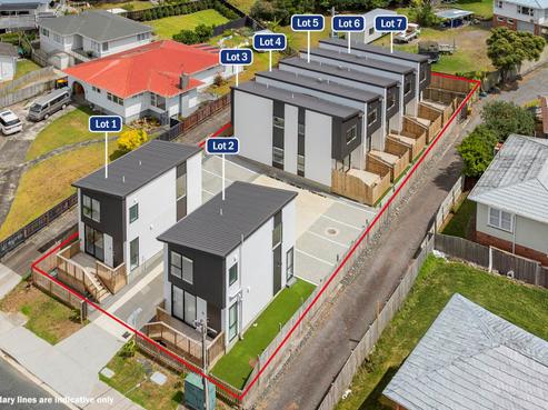 7/36 Tiroroa Avenue, Te Atatu South