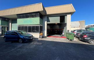 Functional Industrial Unit – 160m²