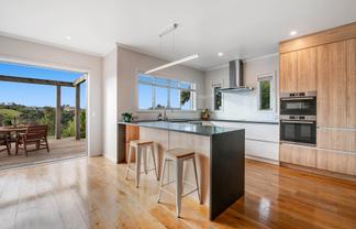 51 Balboa Drive, Matakatia