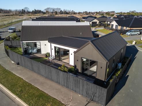 2/1 Hebe Lane, Northwood