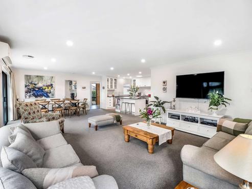 58 Woodhurst Drive, Casebrook