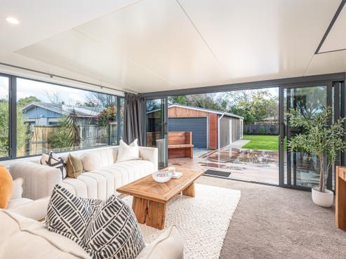 13 Curries Road, Hillsborough