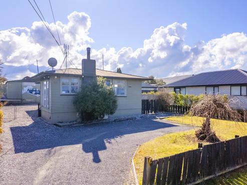 18 Waitahanui Avenue, Taupo