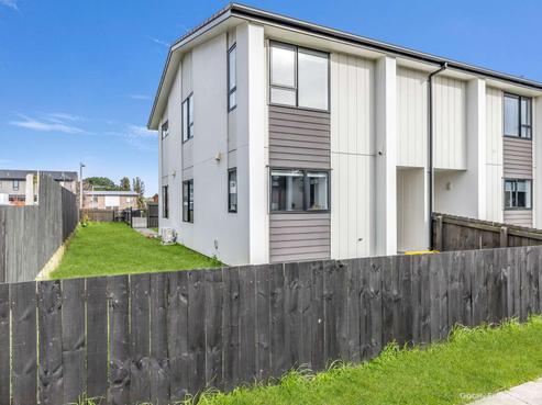 27 Discovery Place, Marfell