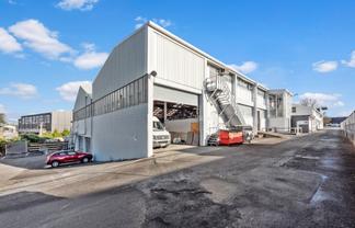 Well-Balanced 1,282.9m² Industrial Facility
