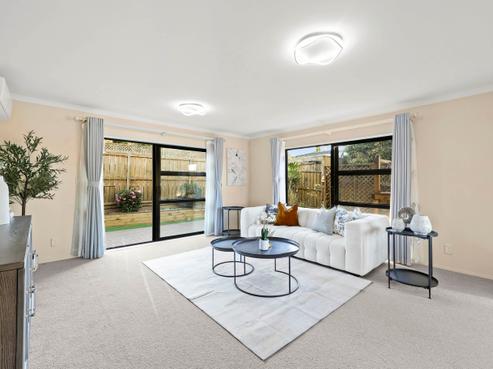 2/20 Beach Road, Mellons Bay