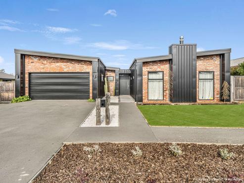 29 Petries Road, Woodend