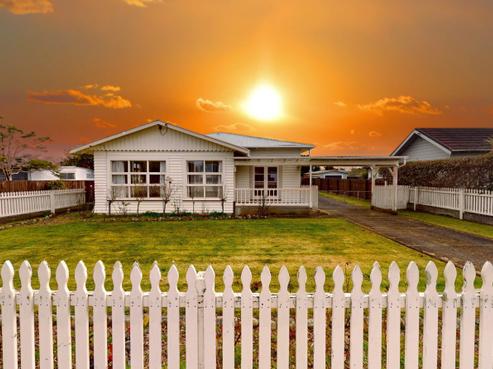 9 Princes Street, Levin