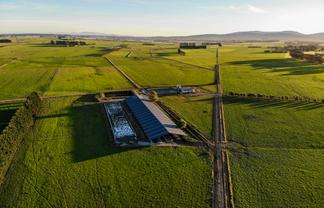 1599 Hundred Line Road East, Winton