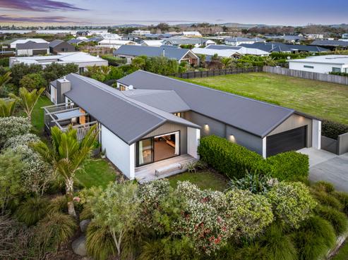 6 Sandpiper Avenue, Point Wells