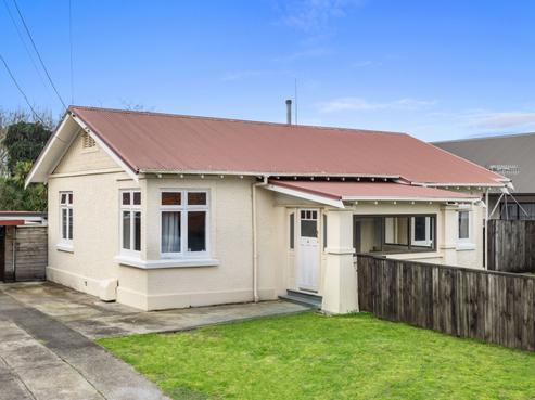 24 Charlemont Street, Whitiora