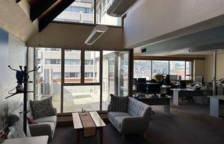 Cool office + deck + parks