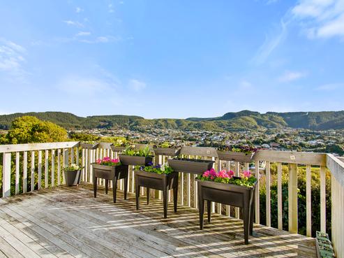 22A Bartlett Grove, Tawa