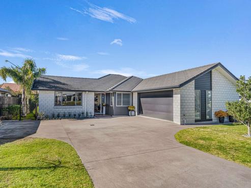 102 Kupe Drive, Whitianga