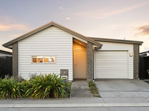 6 Trewern Avenue, Greenhill Park