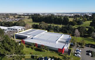 Large-Scale Office with Warehouse Potential