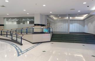 PRIME RETAIL SPACE AT CROWNE PLAZA
