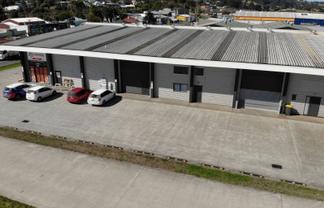 For Lease - 200 sqm warehouse unit - Helensville