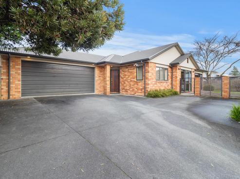 16A Thompson Street, Leamington