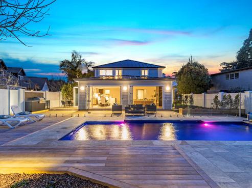 19 Oak Manor Drive, Albany