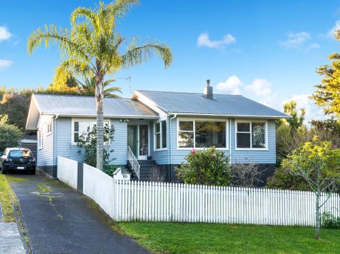 60 Hilling Street, Titirangi