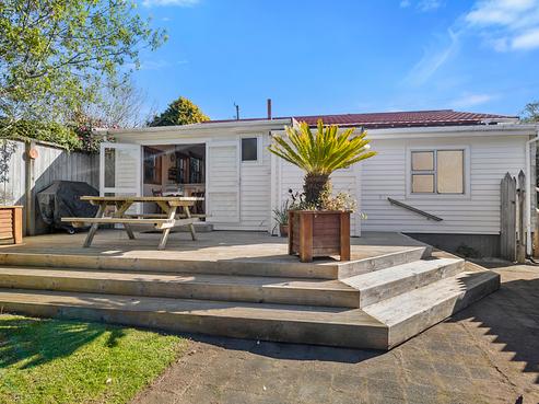 1 Queens Road, Glen Avon