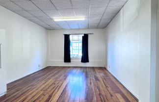 Living & Working on Dominion Road