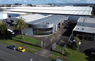 Standalone Warehouse Available Now – 1,011m²