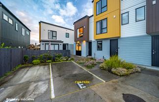 5E Beach Road, Te Atatu Peninsula