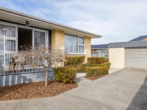 2/4 Apollo Place, Papanui