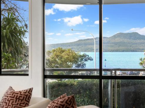 5GB The Promenade, Takapuna