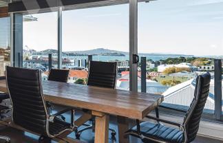 Top floor with Sea Views