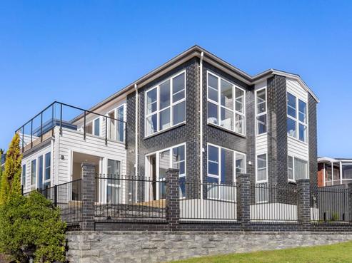 17A Danbury Drive, Torbay