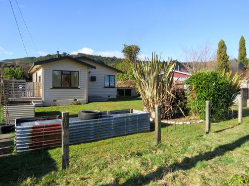 7 Main Street, Reefton