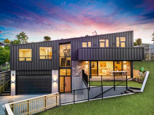 8 Kaihuia Lane, Oratia