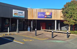 Well established Lotto and Post Shop