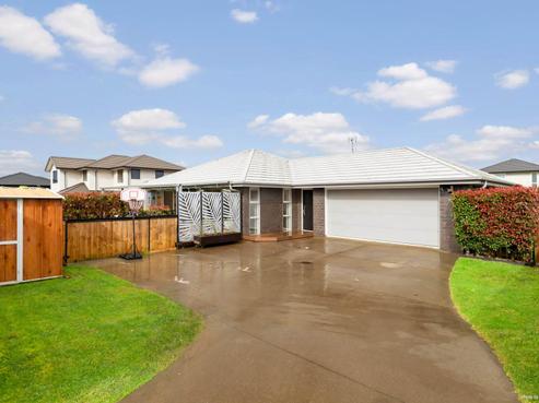9 Tahuna Minhinnick Drive, Glenbrook