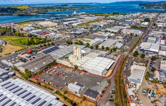 Vacant industrial site of 8,536sqm