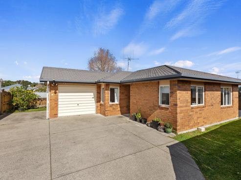 20 Lisa Place, Brookfield