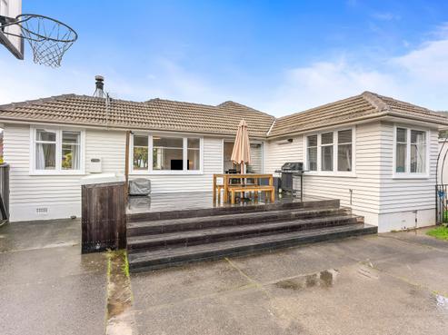 22 Kiln Street, Silverstream