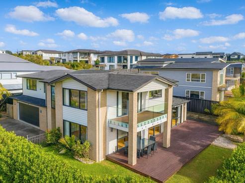 1 Tuangi Street, Long Bay