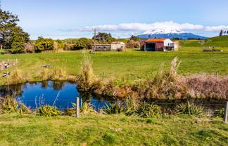 86 Manganui Road Sections, Stratford