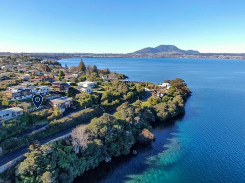 828 Wily Terrace, Acacia Bay