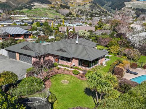 90 Champion Road, Richmond