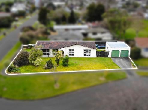 16 Kimberley Grove, Westbrook