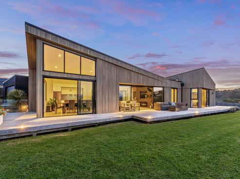 7 Laguna Place, Matakatia
