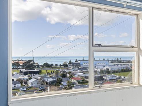 15 Weston Street, Moturoa