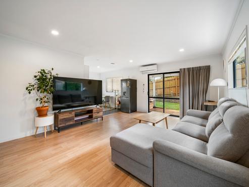 2/109 Target Road, Totara Vale